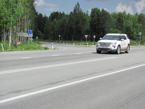 Подъезд к посёлку Верхнее Дуброво