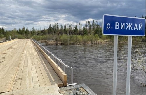 Мост через реку Вижай